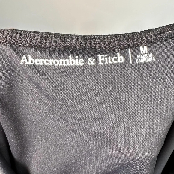 Abercrombie & Fitch Pleated Traveler Mini Dress - Black - Picture 8 of 8